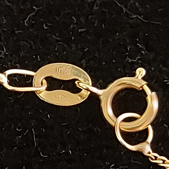 Pink Ruby & Diamond Jewelry in 10 Karat Yellow Gold Settings (Cancer Sign Gem) - Picture 12 of 16